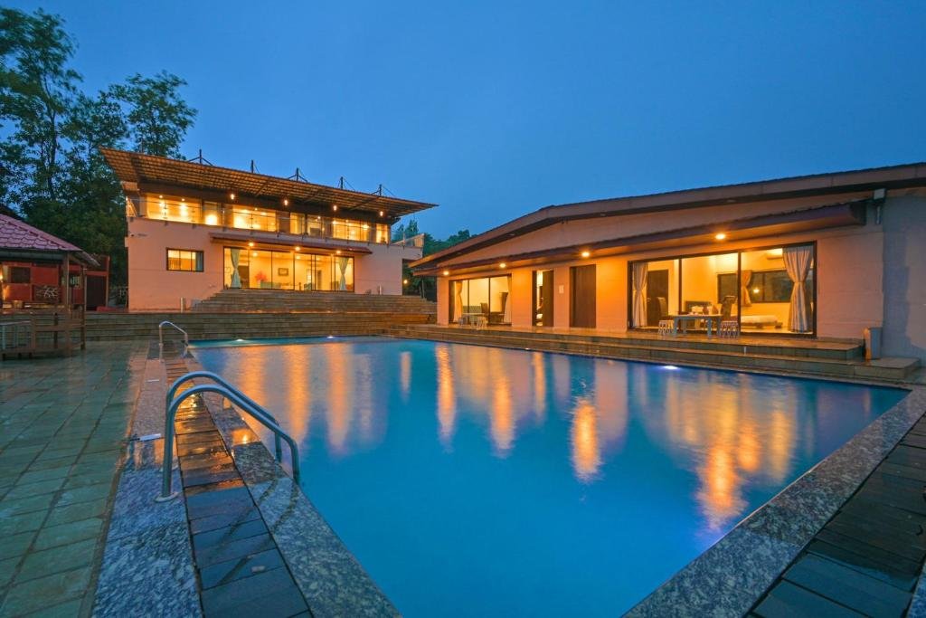Lakeside villa after full facade coating